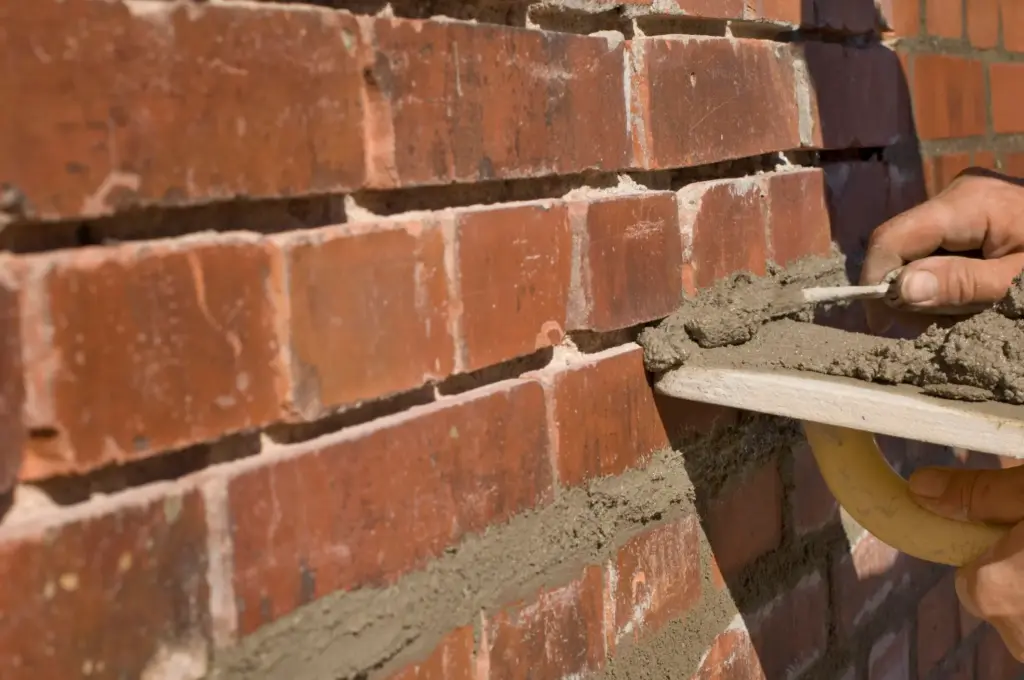 Repointingbrick GettyImages 182176654 e73eae4f63f6482995dda355f8b6985d